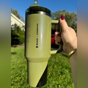 Limited Edition Starbucks STANLEY  40 oz.  (Green)